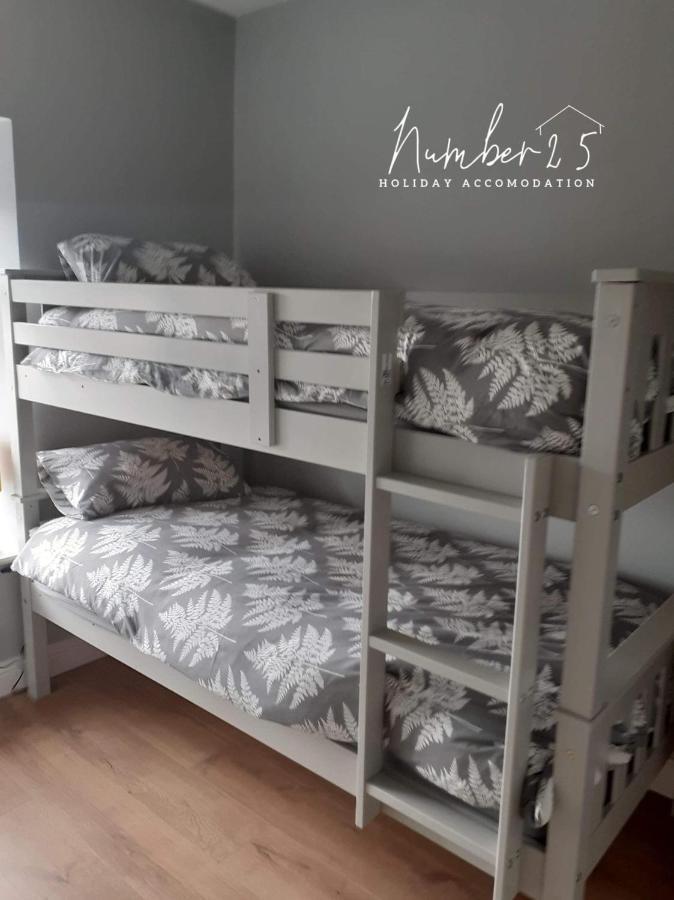 Number 25 Self Catering Apartments Ederney Ardess Eksteriør bilde