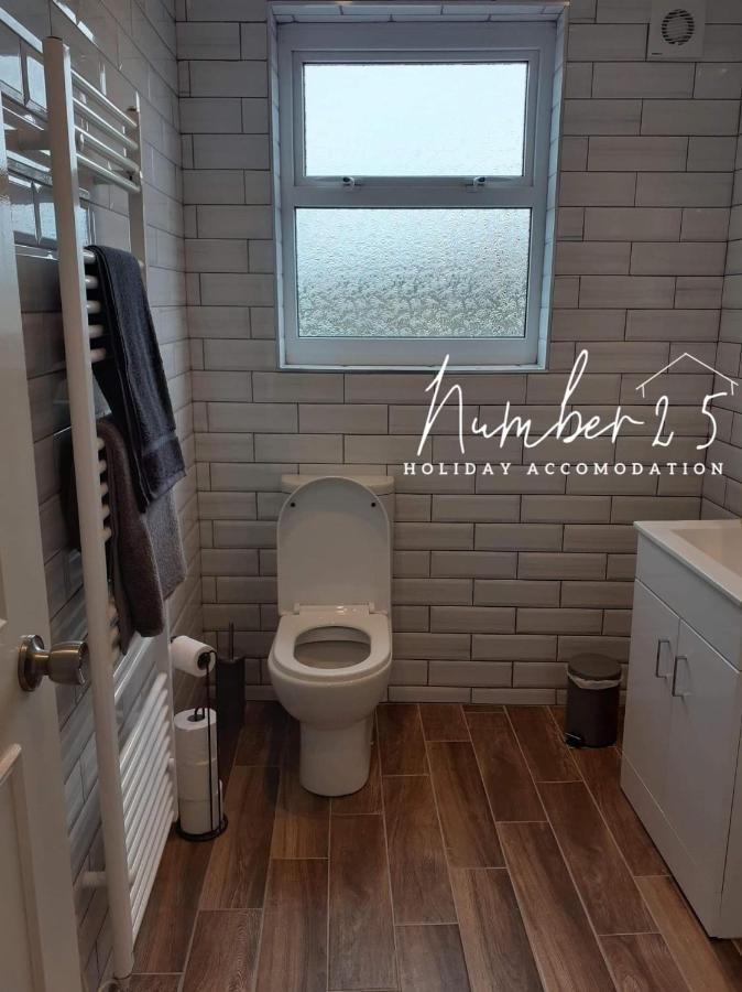 Number 25 Self Catering Apartments Ederney Ardess Eksteriør bilde