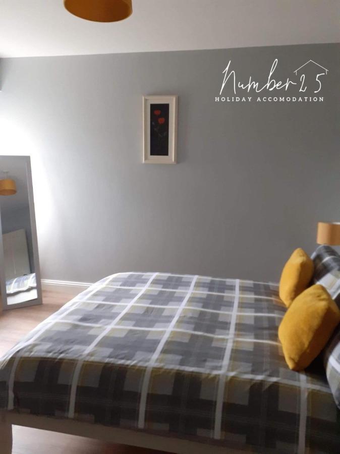Number 25 Self Catering Apartments Ederney Ardess Eksteriør bilde